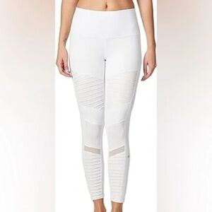 ALO Yoga White Textured Leggings